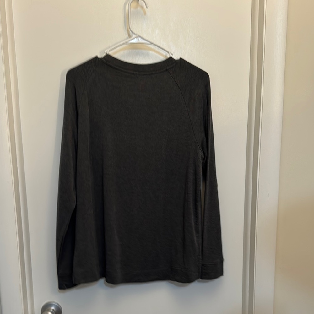 Lou & Grey Dark Gray Long Sleeve Tee - Picture 3 of 3